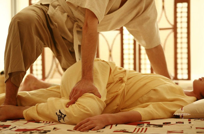 Тайський – йога масаж
